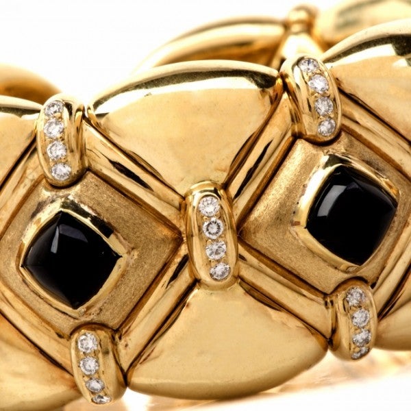 Onyx Diamond Gold Cuff Bracelet In Excellent Condition In Miami, FL