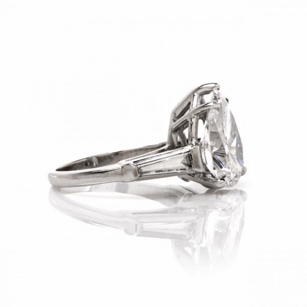 Diamond Platinum Engagement Ring In Excellent Condition In Miami, FL