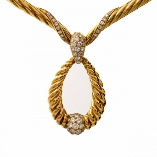 Diamond and Gold Pendant Necklace In Excellent Condition In Miami, FL