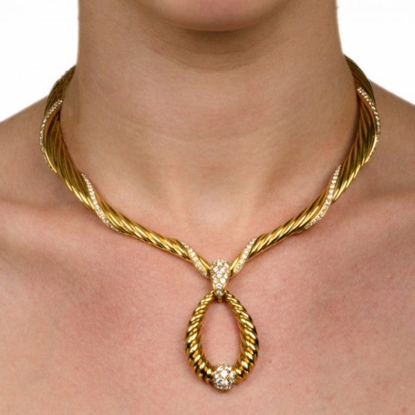 Diamond and Gold Pendant Necklace 2