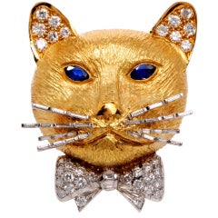 Retro English Diamond Sapphire Gold Cat Pin Brooch