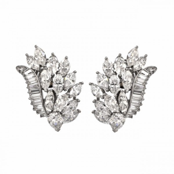 1960s Diamond Pendant Platinum Earrings In Excellent Condition In Miami, FL