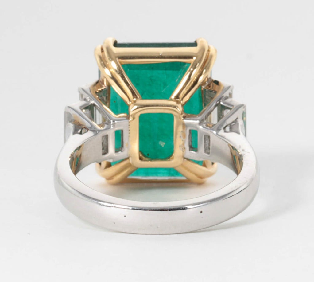 Elegant 9.60 Carat Emerald Diamond Ring 1