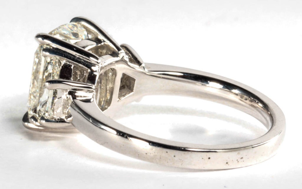 Women's GIA Certified 4.01 Carat Cushion Cut Diamond Engagement Ring set in Platinum
