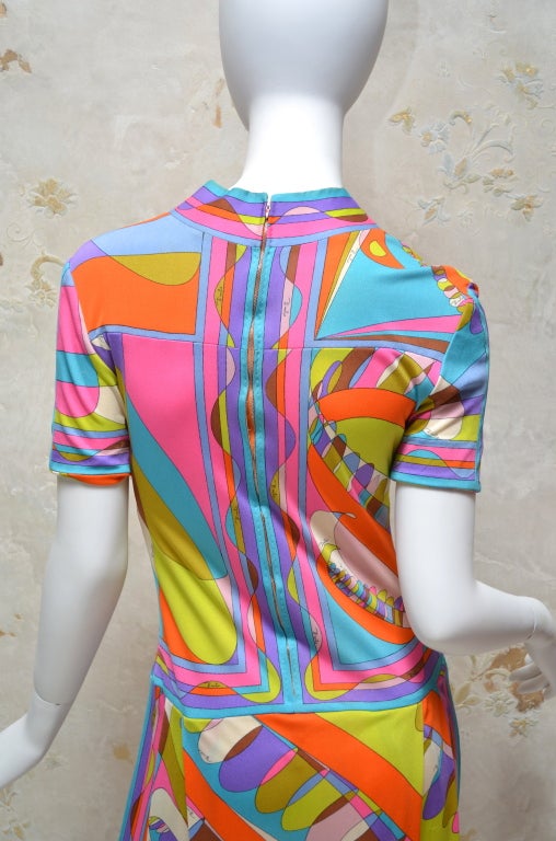 Emilio Pucci Vestido de punto de seda con estampado geométrico vintage 3