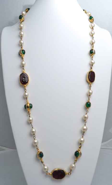 Women's Chanel Gripoix and Pearl Sautoir Necklace 1984 Collection