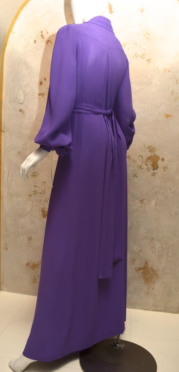 Ossie Clark Verano Vibrante Vestido de crepé morado musgo Vintage años 70 Londres Púrpura en venta