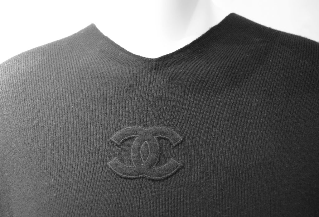 Chanel One Size Knee Length Wool Knit Black Cape 1 Pocket 1