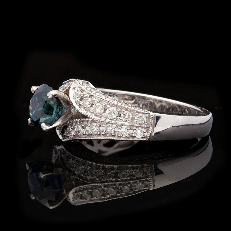 Teal Sapphire & Diamond Ring In Excellent Condition In San Francisco, CA