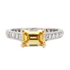 GRAFF 1.34ct  Fancy Vivid Yellow Diamond Ring