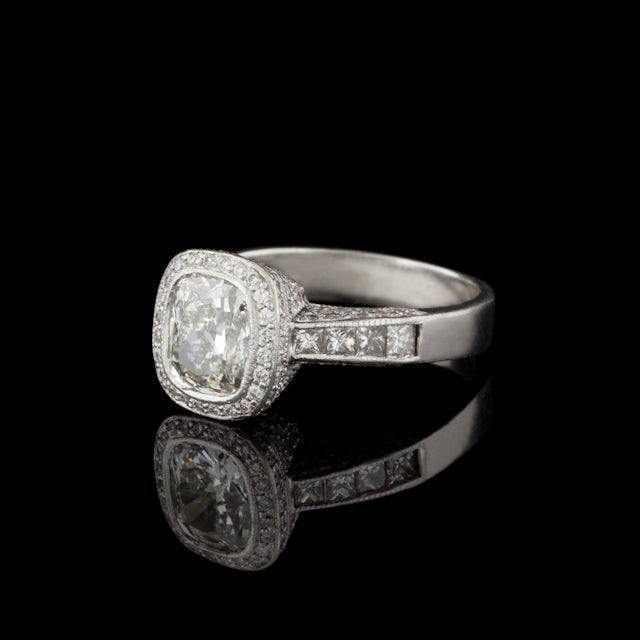 JB Star Cushion Cut Diamant-Ring Damen