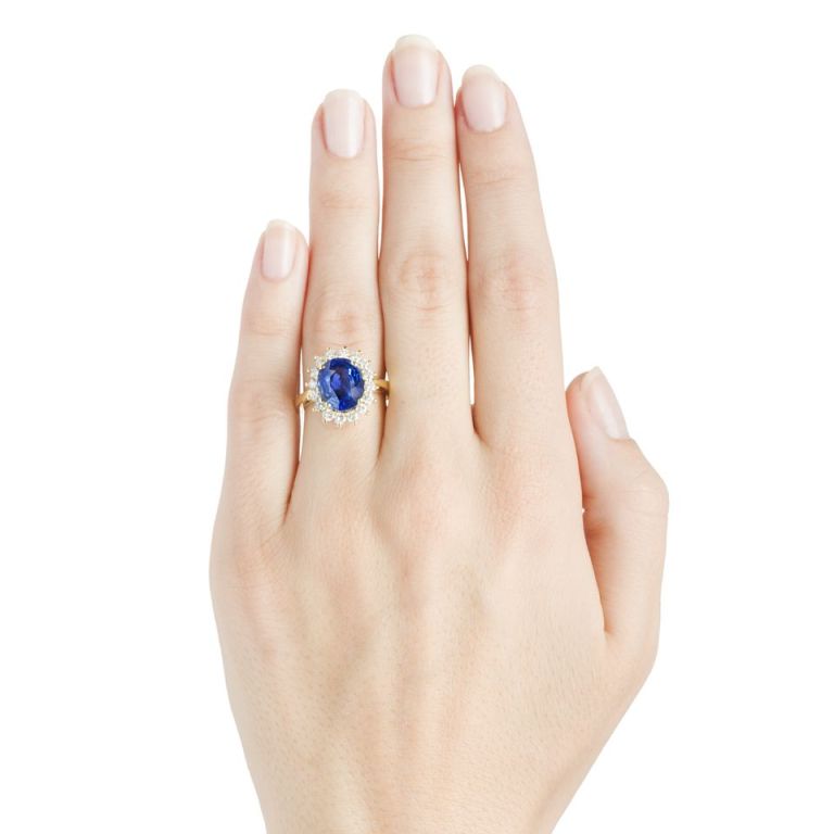 Decadent Sapphire Diamond Ring In Excellent Condition In Los Angeles, CA
