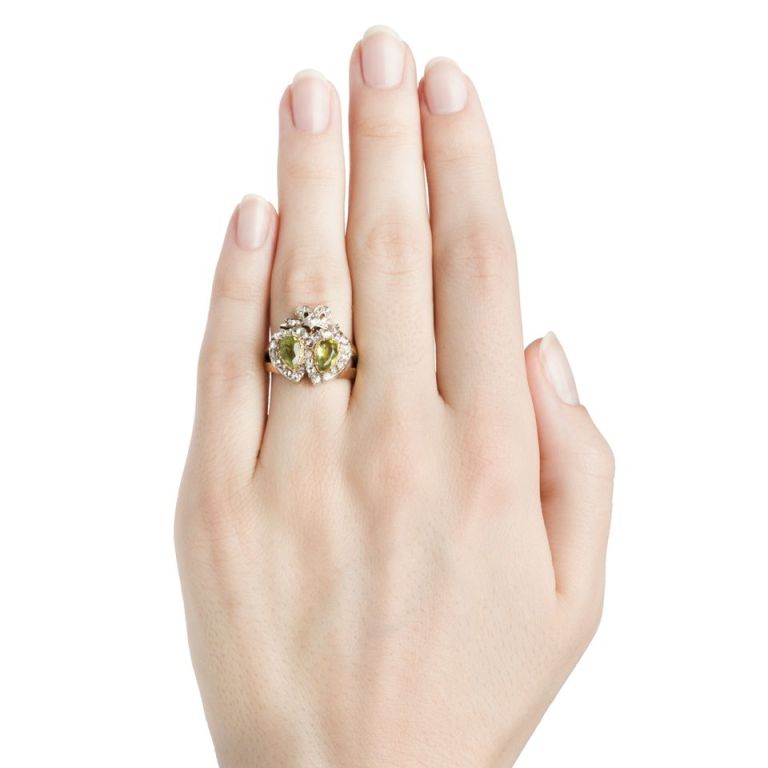 Peridot Diamond Victorian Engagement Ring In Excellent Condition In Los Angeles, CA