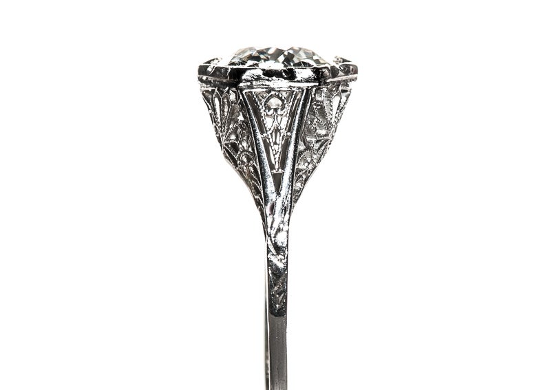 Women's Edwardian 1.90 Carat Diamond Gold Engagement Ring
