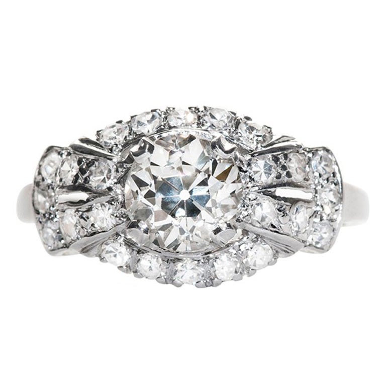Art Deco 1.22 Carat Diamond Gold Engagement Ring