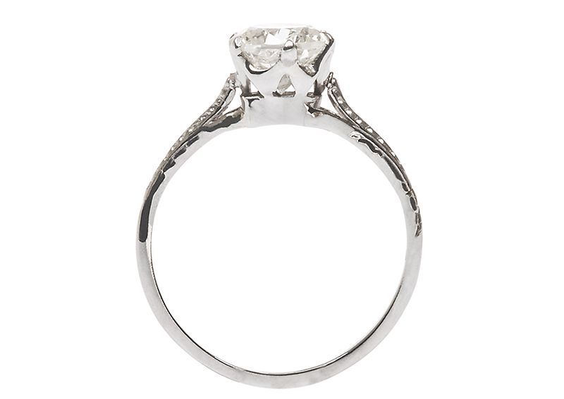 1.39 carat Diamond Platinum Edwardian Engagement Ring In Excellent Condition In Los Angeles, CA