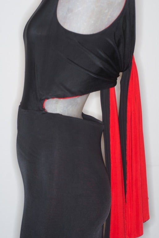 Gianfranco Ferre Black and Red Jersey Gown For Sale 1