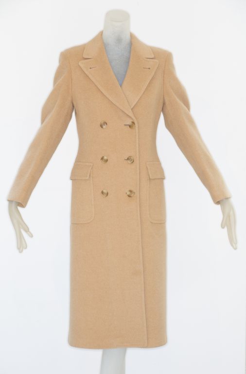 Early 1970s Fitted Bill Blass Camel  Coat For Sale 2