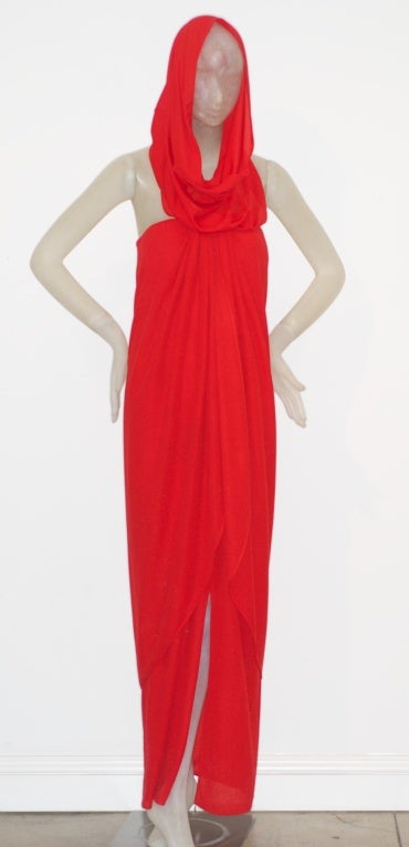 1970s Bill Blass Red Crepe gown with Detached Hood In Excellent Condition For Sale In New York, NY