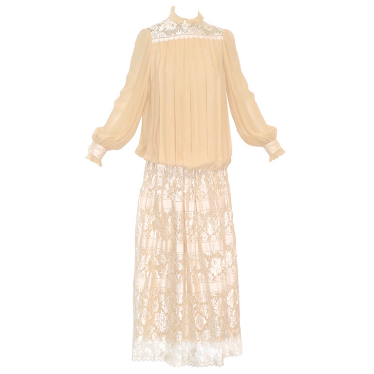 1979 Valentino Haute Couture Silk and Lace Ensemble For Sale