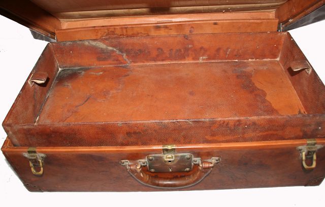 Exceptional Louis Vuitton Suitcase 1920s 2