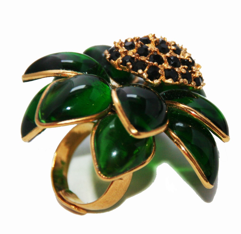 Stunning and so unusual to find! Exceptional Gripoix Ring made for Barbara Bui in the early 90s. Marked: Barbara Bui. Excellent condition. Diamater: 5 cm - 2 in. Adjustable size.