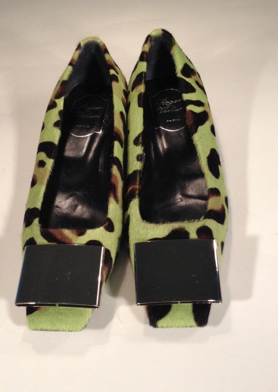 roger vivier leopard flats