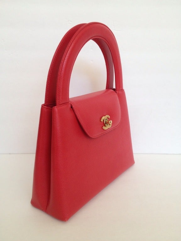 Chanel Red Handbag In Excellent Condition In San Francisco, CA