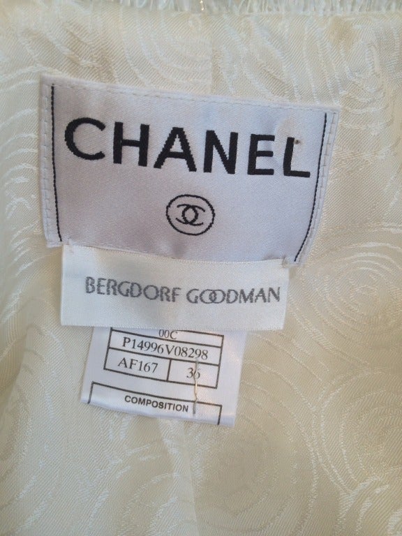 Women's Chanel White Cropped Jacket