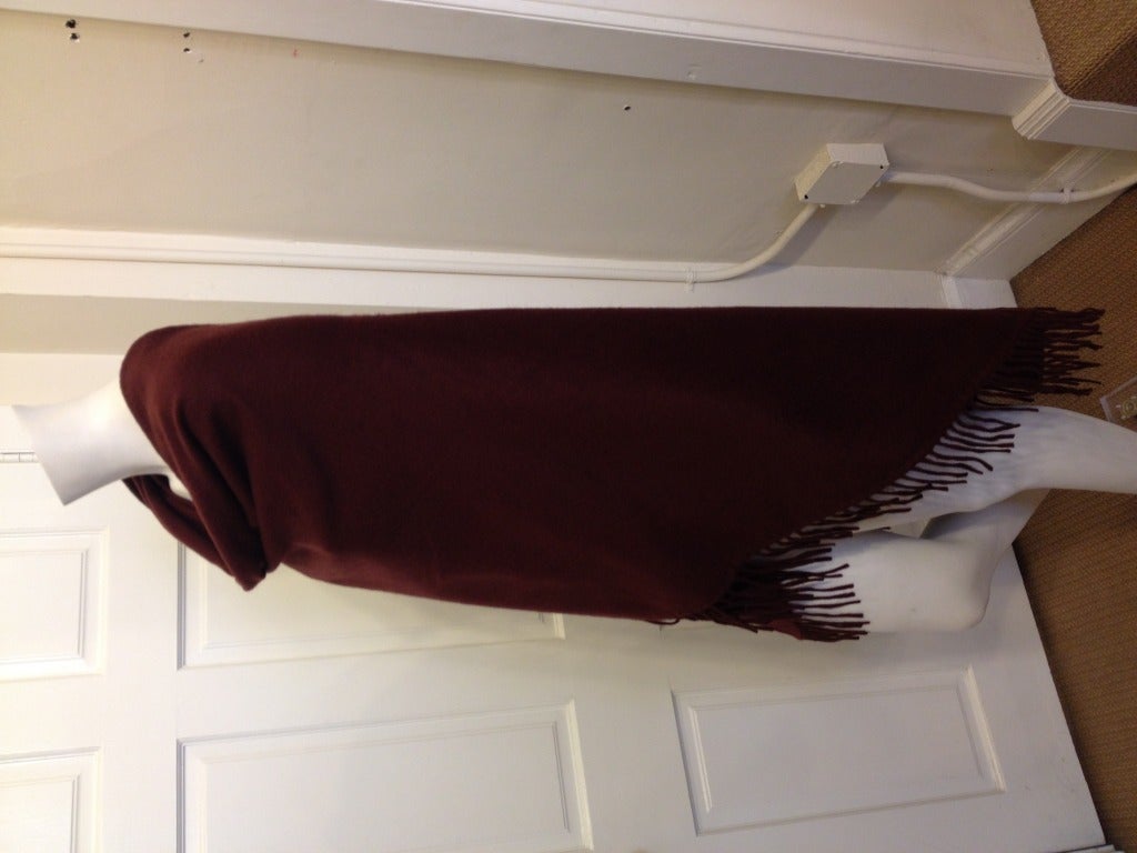 Loro Piana Burgundy Cashmere Shawl In New Condition In San Francisco, CA