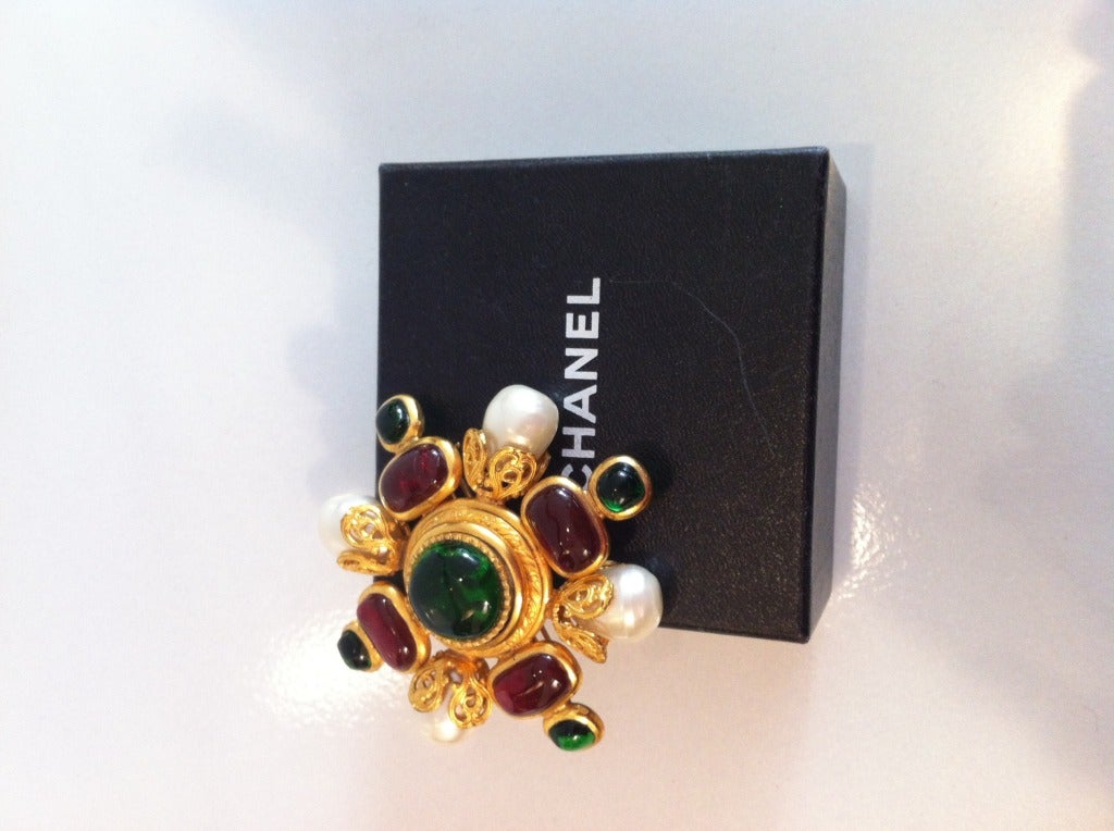Chanel Gripoix and Pearl Brooch In Excellent Condition In San Francisco, CA