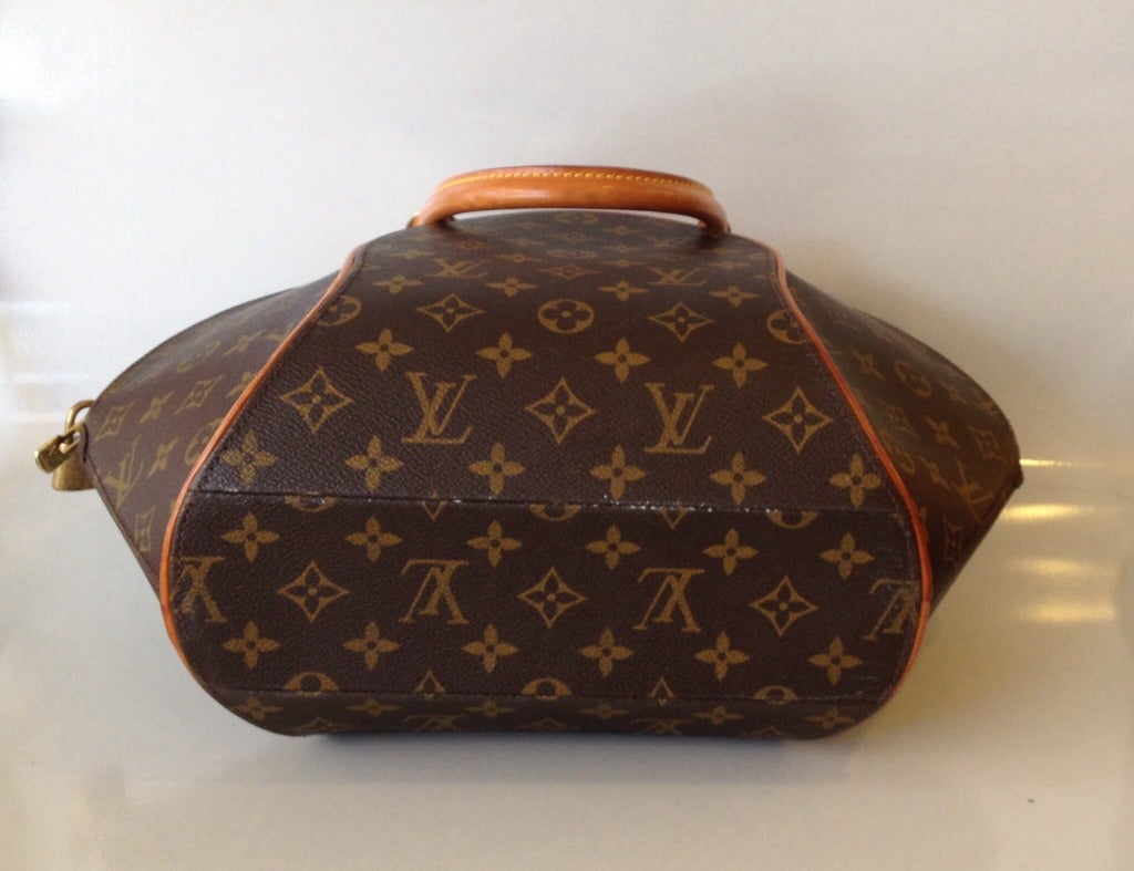 Women's Louis Vuitton Ellipse Monogram Handbag