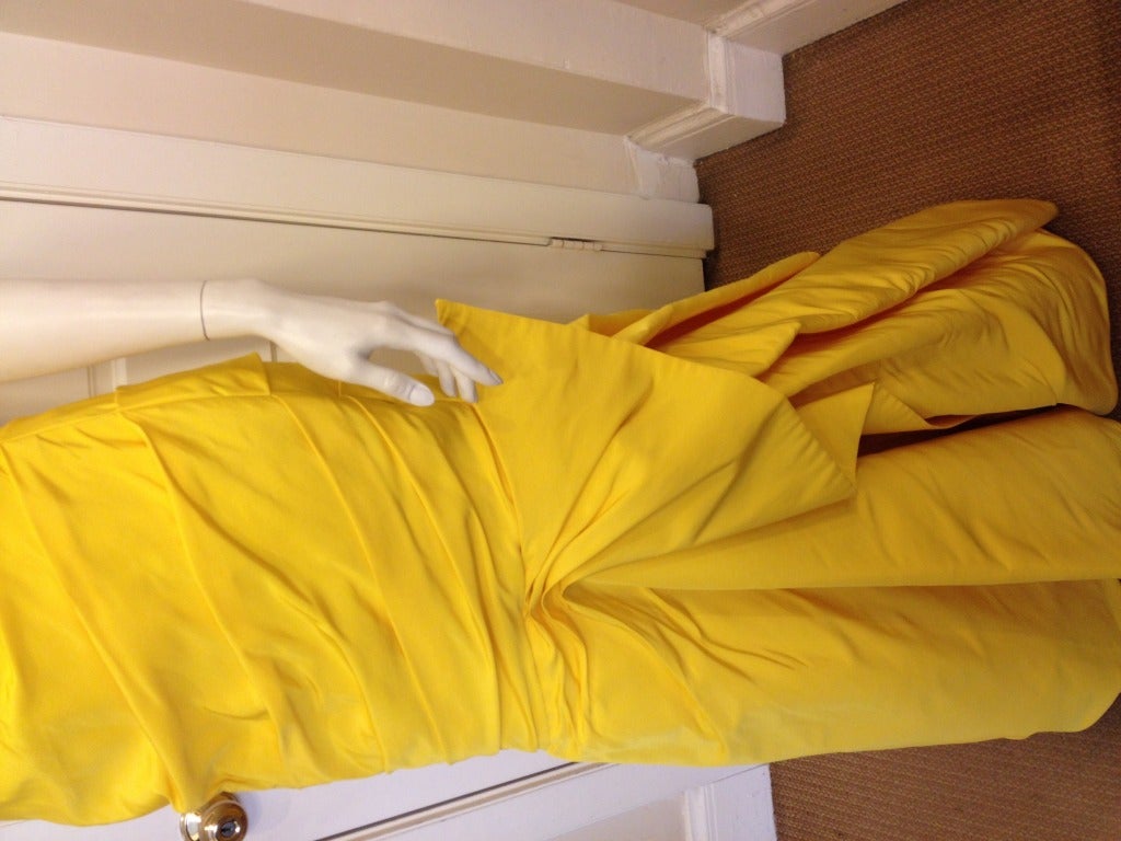 monique lhuillier yellow dress