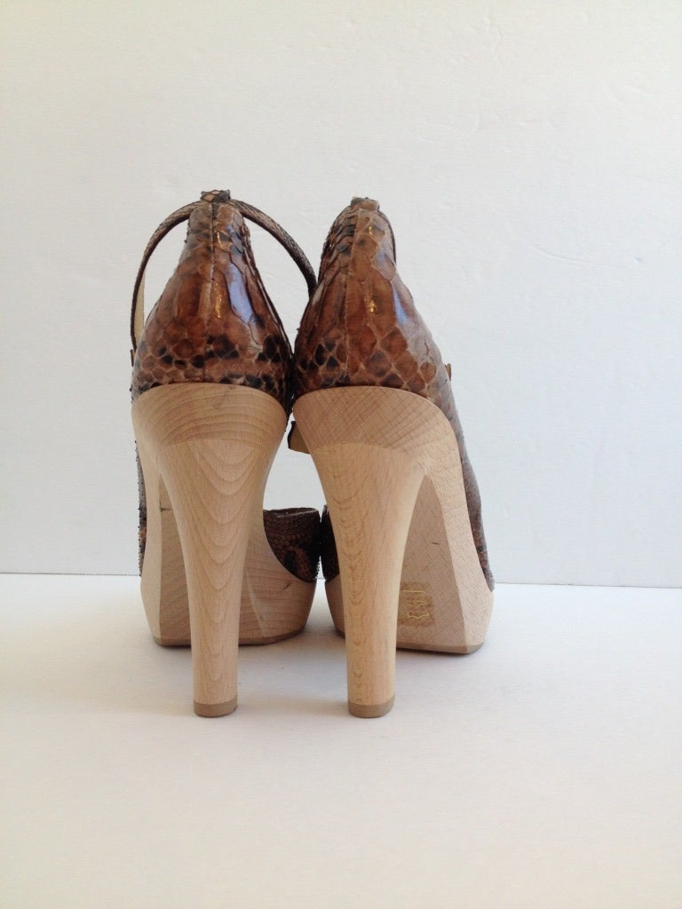 Lanvin Brown Python Shoe In New Condition In San Francisco, CA