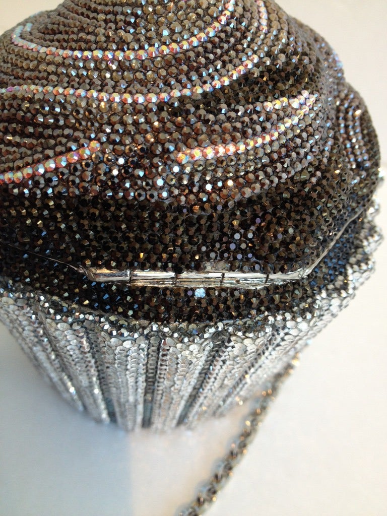 Judith Leiber Crystal Cupcake Clutch In Excellent Condition In San Francisco, CA