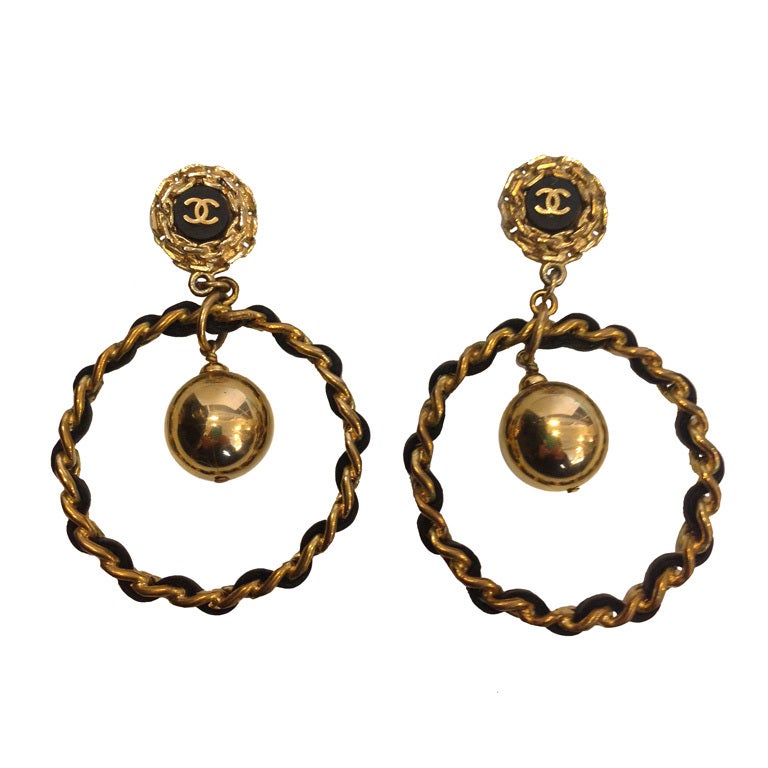 Chanel Gold And Black Chain Hoop Clip-ons at 1stdibs