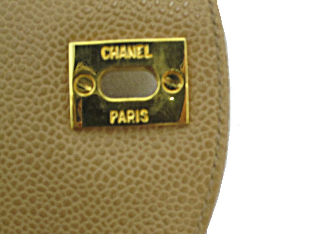 Chanel Vintage Caviar Leather Crossbody 5