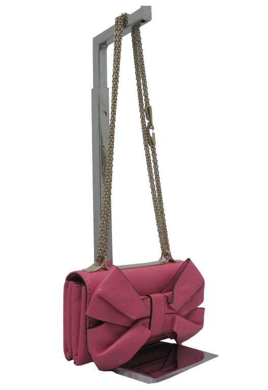 Valentino Bow Shoulder Bag In Excellent Condition For Sale In Aspen, CO