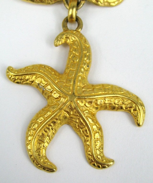 Ben Amun Gold Tone Starfish Dangle Earrings In New Condition In Wallkill, NY