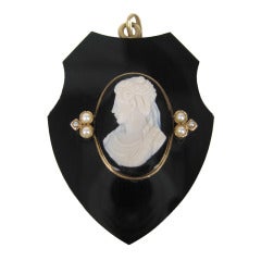 Victorian gold Hair locket pendant 10
