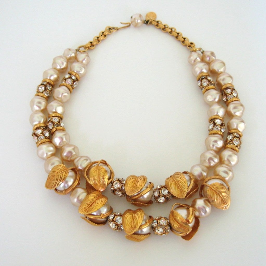 Collana a pettorina con foglie barocche dorate in oro del 1980 di Philippe Ferrandis
