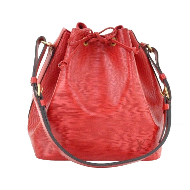 Louis Vuitton Epi Noe Red Leather Shoulder Drawstring Hand Bag For Sale at 1stdibs