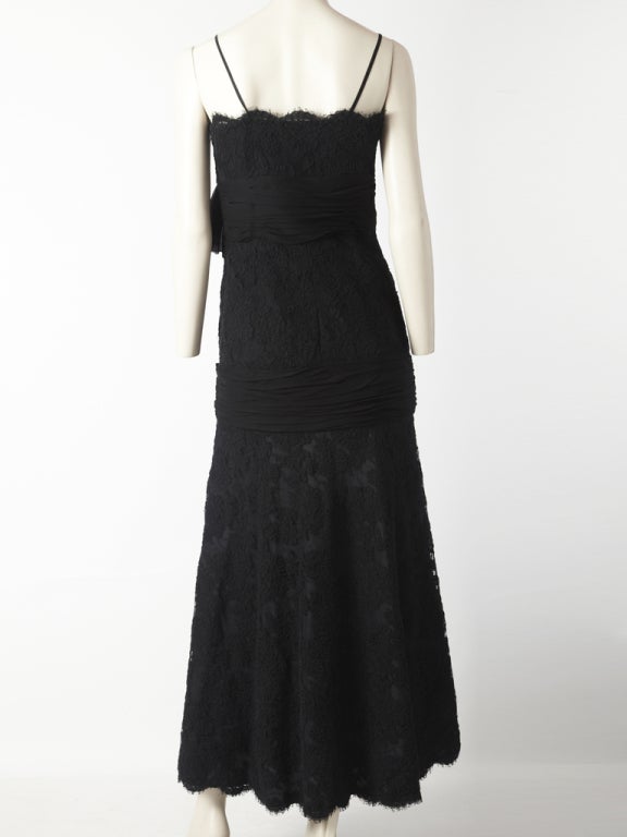 Carolyne Roehm Guipure lace Gown In Excellent Condition In New York, NY