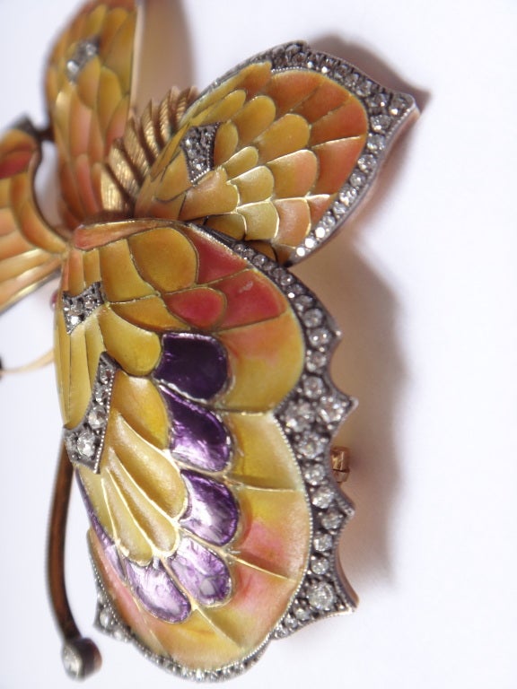 Women's An Attractive Butterfly Brooch