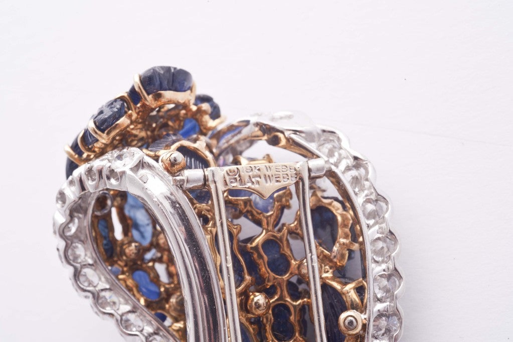 David Webb gold platinum carved sapphires diamonds brooch For Sale 1