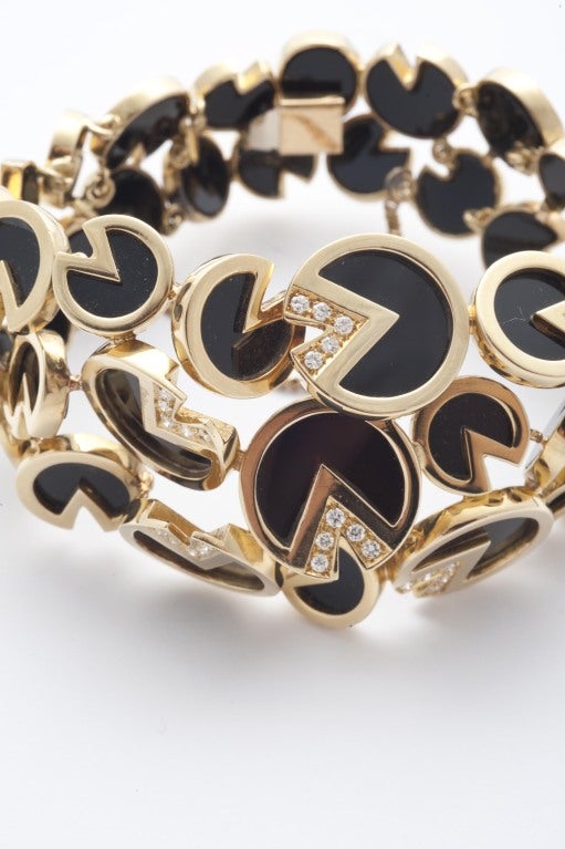 Women's Italian gold, diamonds and black enamel 1960 bracelet