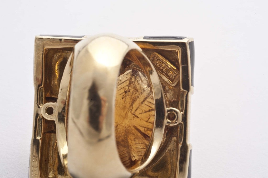 David Webb gold and black enamel ring set with amber 1