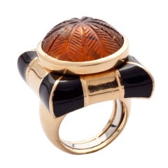 David Webb gold and black enamel ring set with amber