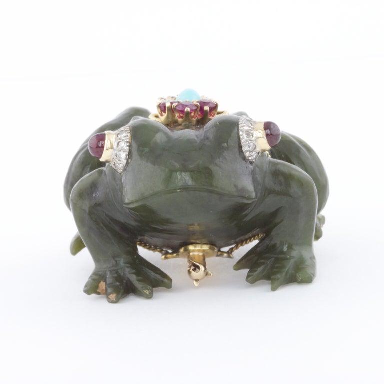 Emis Carved Jade Frog Brooch