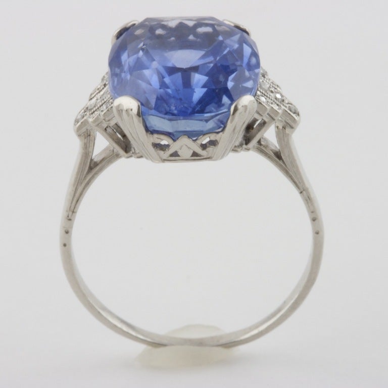 Art Deco Royal Blue Ceylon Sapphire Ring In Excellent Condition In Beverly Hills, CA